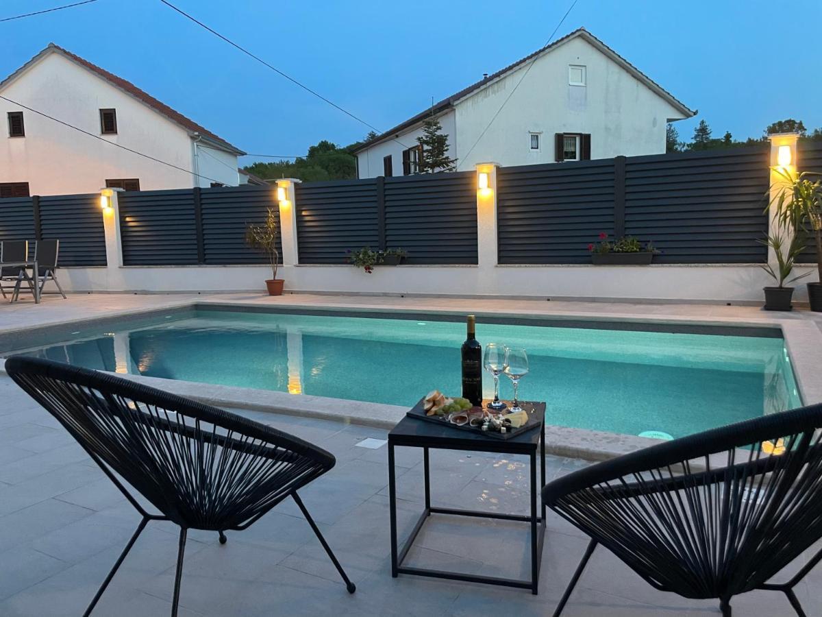 Water Spring Villa Hrvace Ngoại thất bức ảnh